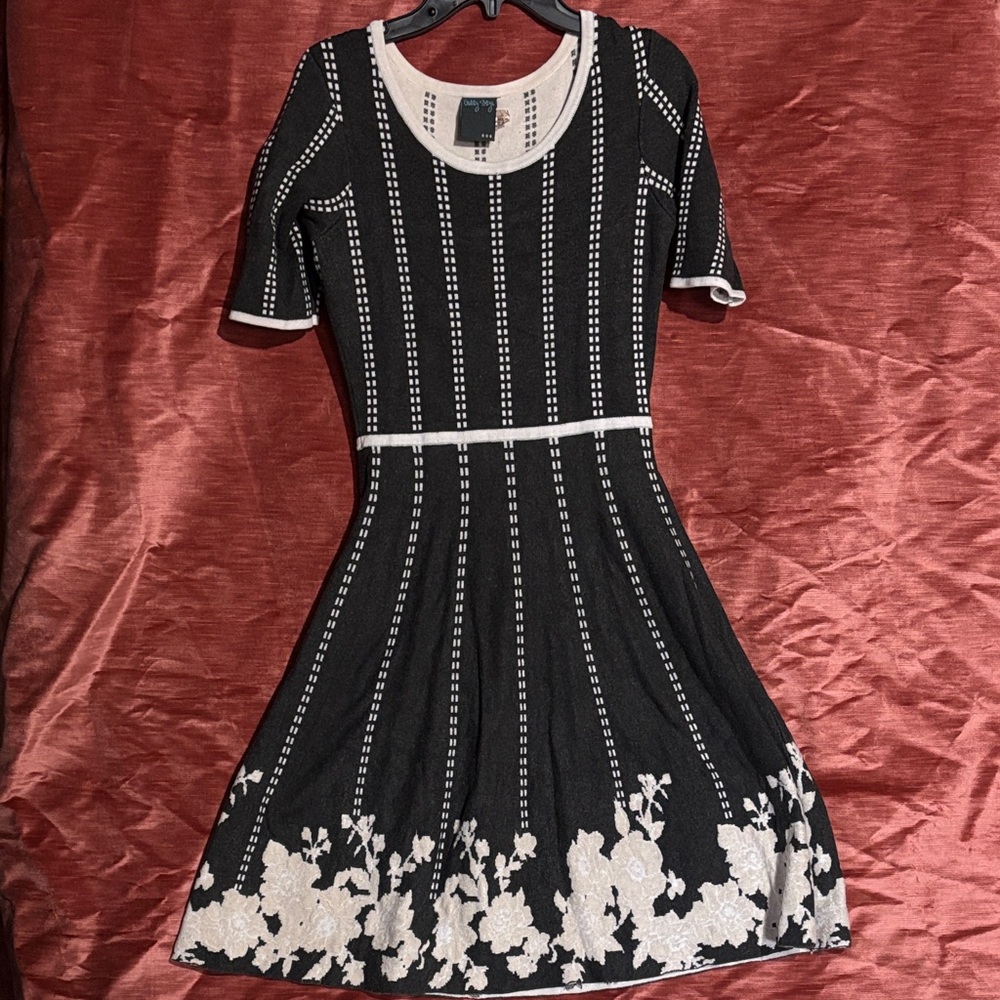 Elegant Dark Grey and White Floral Dress